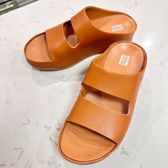 FitFlop, size 7 Brown Slide with Leather-Wrapped Platform - Picture 1 of 5
